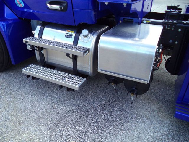 2027 Peterbilt 536 22FT ROLLBACK TOW TRUCK SHARK StepSide Classic - 22050860 - 33