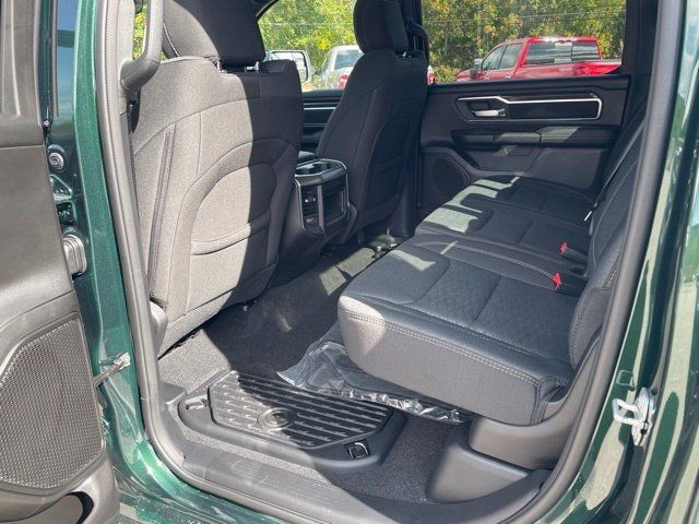 2027 Ram 1500 BIG HORN CREW CAB 4X4 5'7 BOX - 23077161 - 19