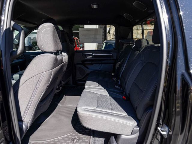 2027 Ram 1500 BIG HORN CREW CAB 4X4 5'7 BOX - 23077704 - 26
