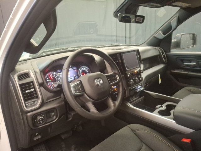 2027 Ram 1500 EXPRESS CREW CAB 4X4 5'7 BOX - 23077160 - 12