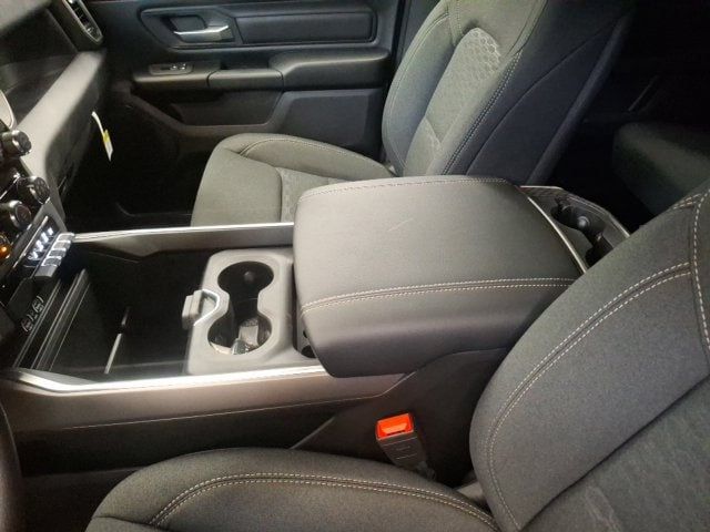 2027 Ram 1500 EXPRESS CREW CAB 4X4 5'7 BOX - 23077160 - 19