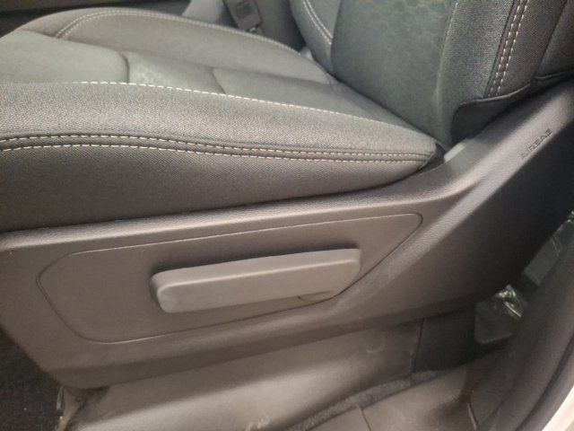 2027 Ram 1500 TRADESMAN CREW CAB 4X4 - 23077160 - 11