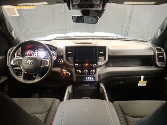 2027 Ram 1500 TRADESMAN CREW CAB 4X4 - 23077160 - 13