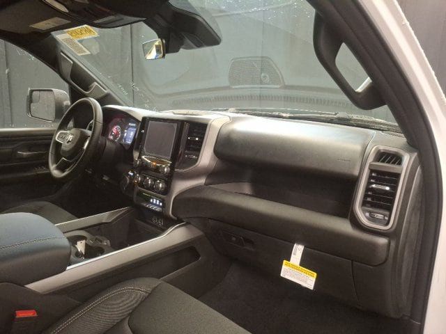 2027 Ram 1500 TRADESMAN CREW CAB 4X4 - 23077160 - 24