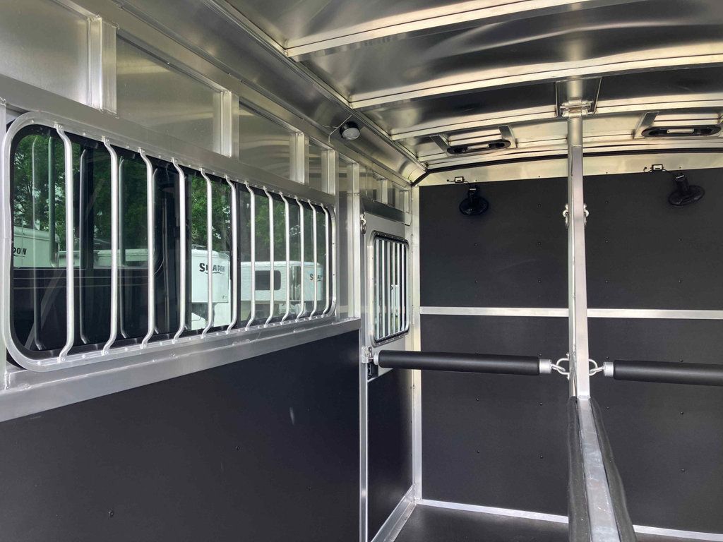 2027 Shadow 2 Horse Straight Load Premier Series  - 23046254 - 7