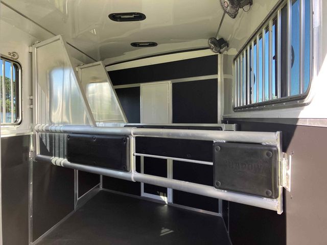 2027 Shadow 3 Horse Slant 10'6 Living Quarters w/ Slide  - 23087165 - 5
