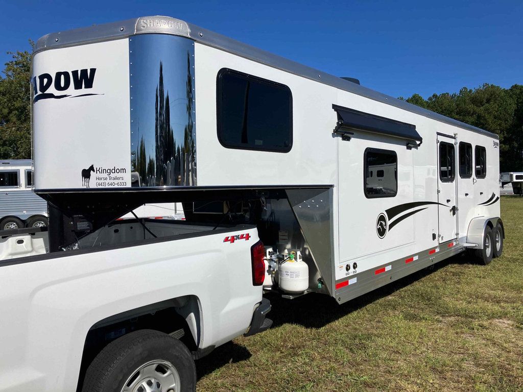 2027 Shadow 3 Horse Slant 10'6 Living Quarters w/ Slide  - 23091913 - 1