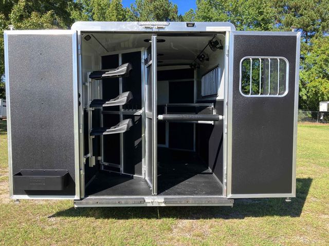 2027 Shadow 3 Horse Slant 10'6 Living Quarters w/ Slide  - 23091913 - 3