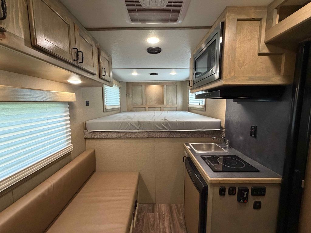 2027 Shadow 3 Horse Slant 7' Living Quarters  - 23059270 - 11