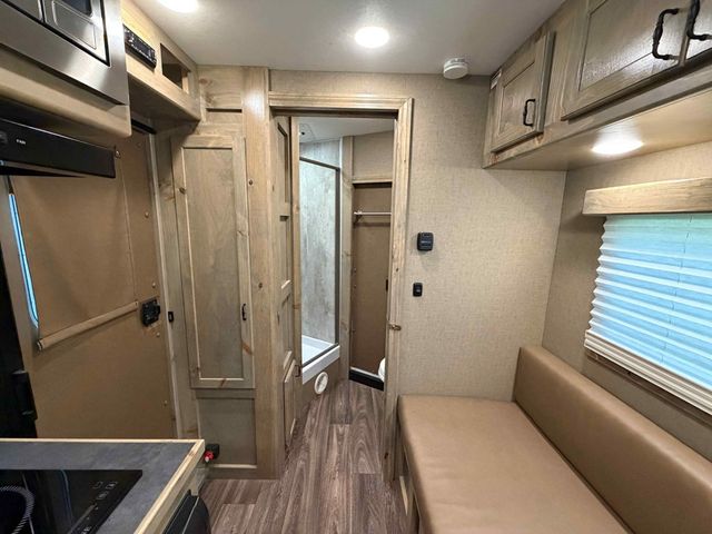 2027 Shadow 3 Horse Slant 7' Living Quarters  - 23059270 - 15
