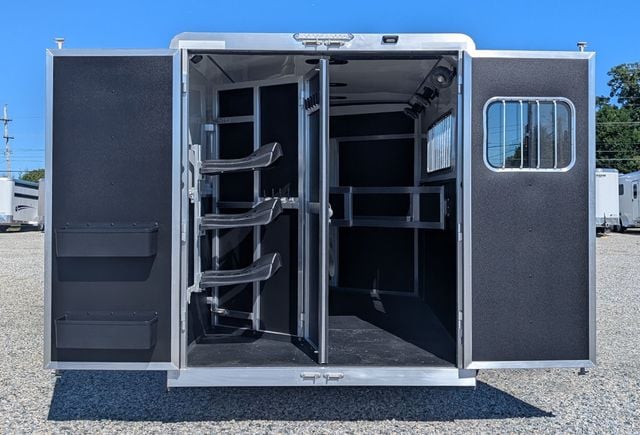 2027 Shadow 3 Horse Slant 9' Living Quarters with Slide  - 23091750 - 2