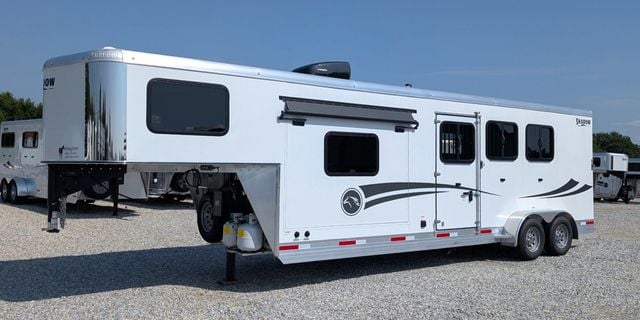 2027 Shadow 3 Horse Slant 9' Living Quarters with Slide  - 23099585 - 1