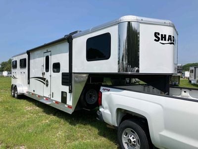 2027 Shadow 4 Horse Slant 10'6 Living Quarters w/ Slide