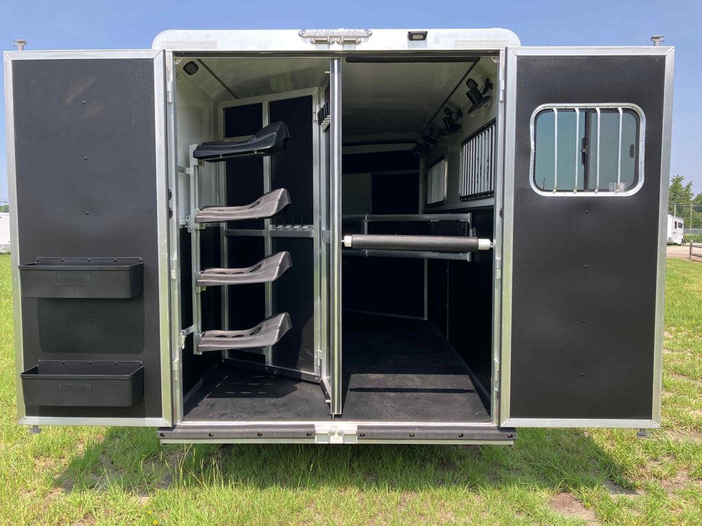 2027 Shadow 4 Horse Slant 10'6 Living Quarters w/ Slide  - 23054183 - 3