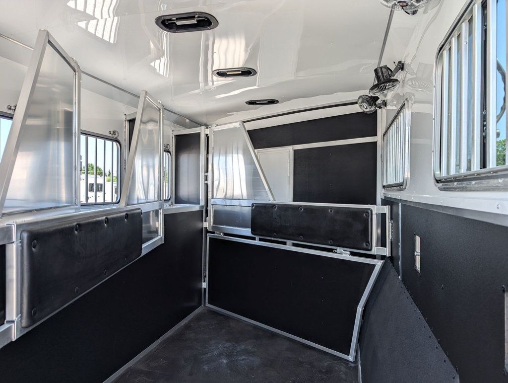 2027 Shadow 4 Horse Slant 14' Living Quarters w/ Slide  - 23058368 - 7