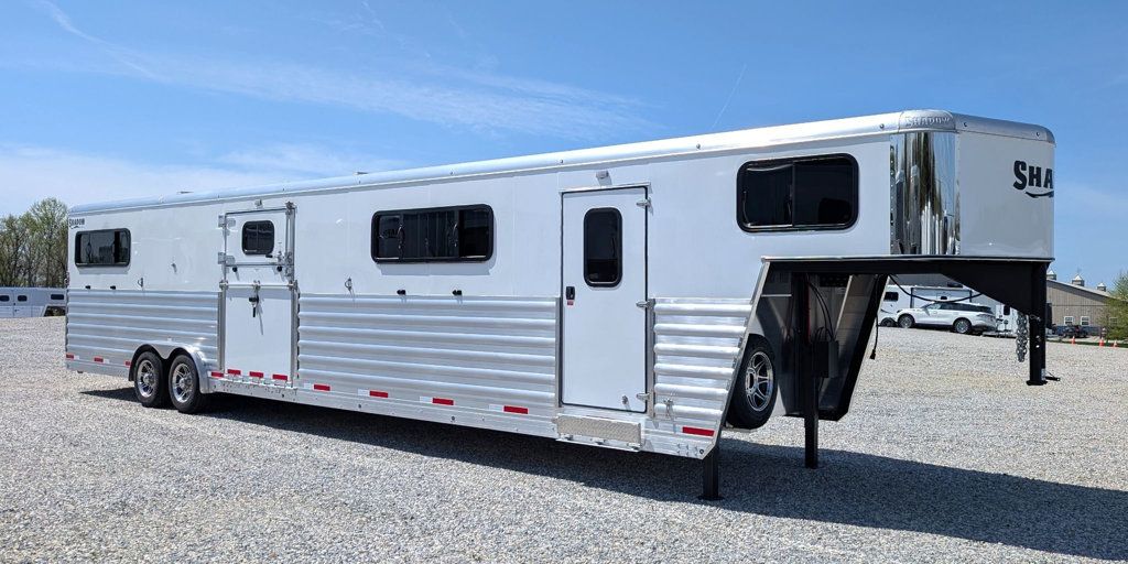 2027 Shadow 6 Horse Head to Head with King Tack & Side Ramp  - 23029937 - 0