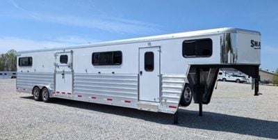2027 Shadow 6 Horse Head to Head with King Tack & Side Ramp