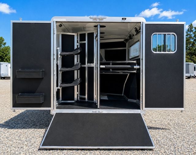 2027 Shadow Apex 3 Horse 14' Living Quarters  - 23065749 - 3