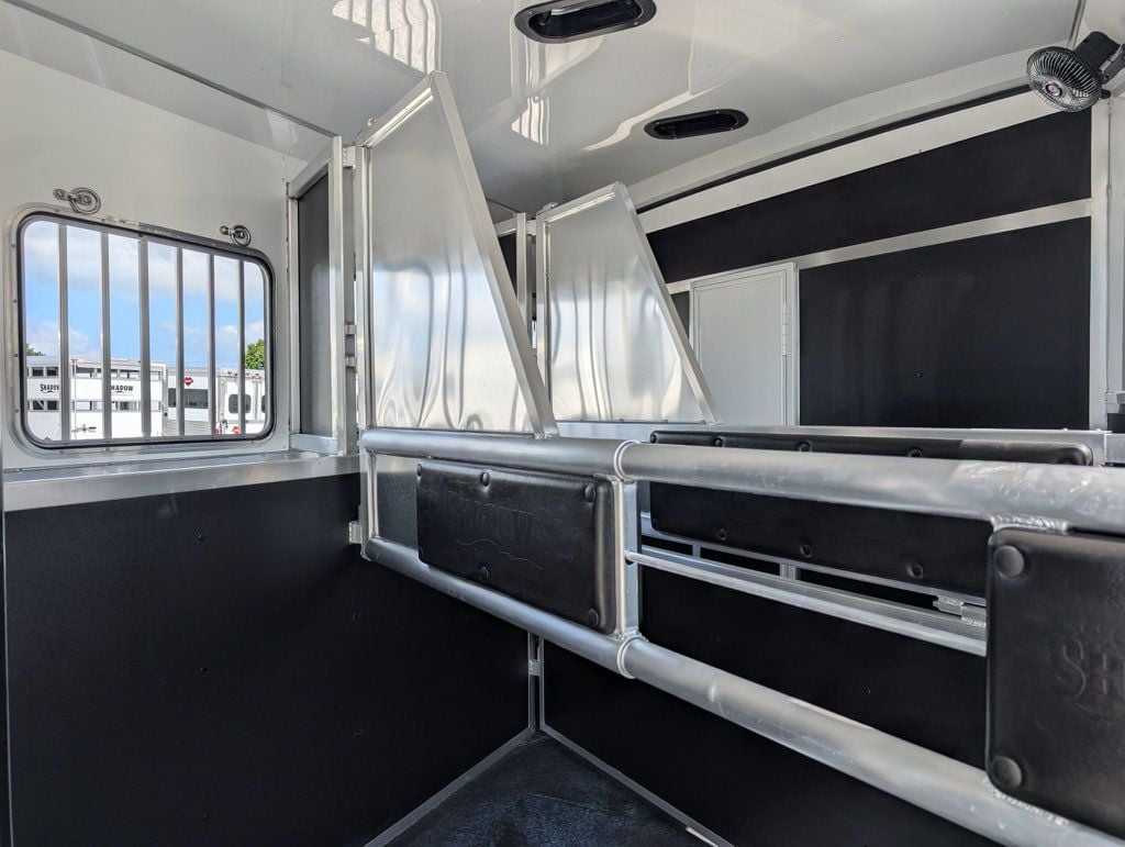 2027 Shadow Apex 3 Horse 14' Living Quarters  - 23065749 - 4