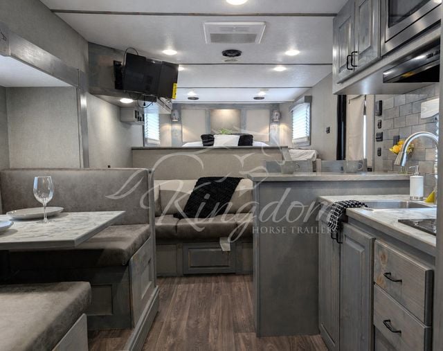 2027 Shadow Apex 3 Horse 14' Living Quarters  - 23065749 - 7