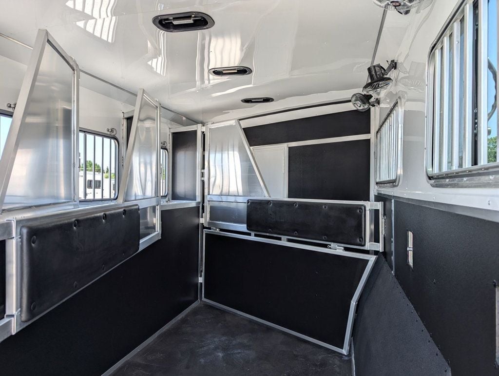 2027 Shadow Apex 4 Horse 14' Living Quarters  - 23058368 - 7