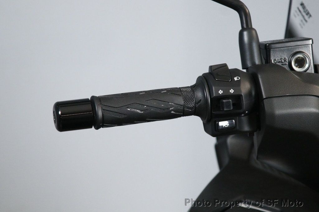 2027 Suzuki Burgman 400 1 In Stock Now! - 23074678 - 8