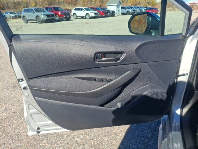 2027 Toyota Corolla LE - 23098376 - 9