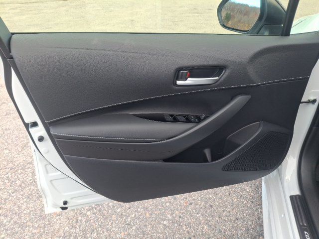 2027 Toyota Corolla Hatchback SE - 23098378 - 9