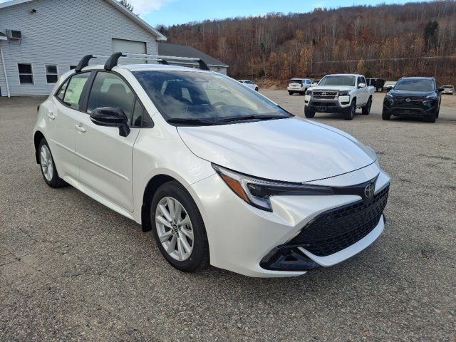 2027 Toyota Corolla Hatchback SE - 23098378 - 27
