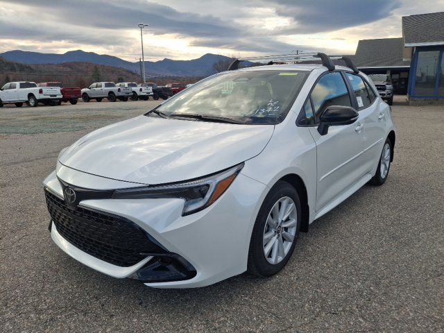 2027 Toyota Corolla Hatchback SE - 23098378 - 2