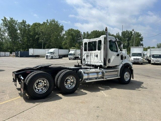 2027 Western Star 49X 2027 WESTERN STAR 49X MICHIGAN SPECIAL - 23039043 - 3