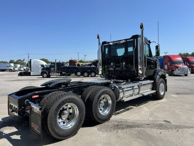 2027 Western Star 49X 2027 WESTERNSTAR 49X MICHIGAN SPECIAL - 23062092 - 3