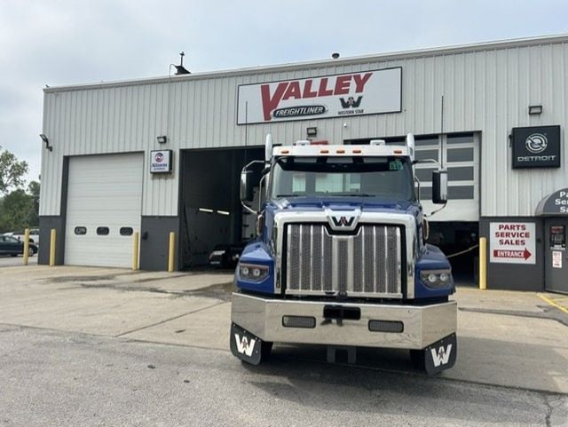 2027 Western Star 49X 2027 WESTERNSTAR 49X MICHIGAN SPECIAL - 23063229 - 2