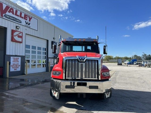 2027 Western Star 49X 2027 WESTERN STAR 49X MICHIGAN SPECIAL - 23088514 - 1