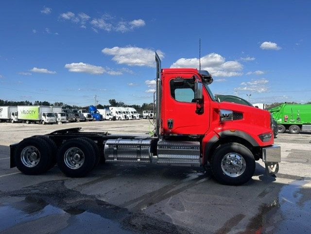 2027 Western Star 49X 2027 WESTERN STAR 49X MICHIGAN SPECIAL - 23088514 - 3
