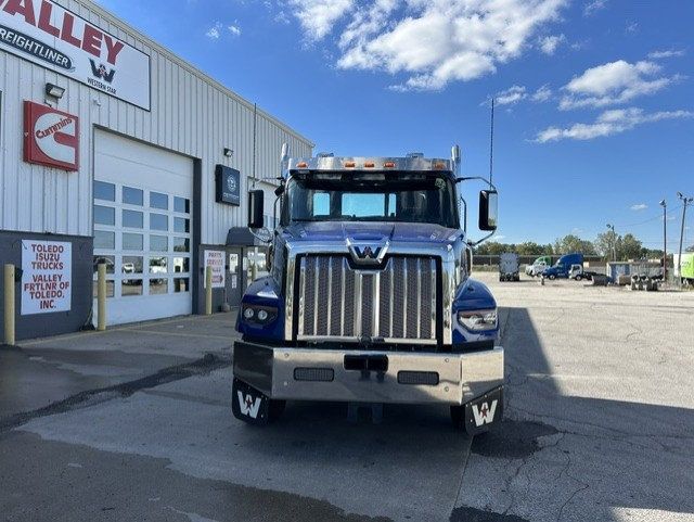 2027 Western Star 49X 2027 WESTERN STAR 49X MICHIGAN SPECIAL - 23088522 - 1