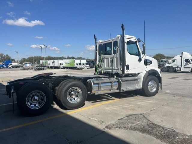 2027 Western Star 49X 2027 WESTERN STAR 49X MICHIGAN SPECIAL - 23088597 - 3