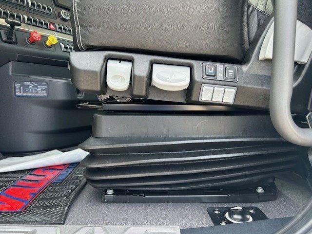 2027 Western Star 49X 2027WESTERN STAR 49X MICHIGAN SPECIAL - 23016979 - 10