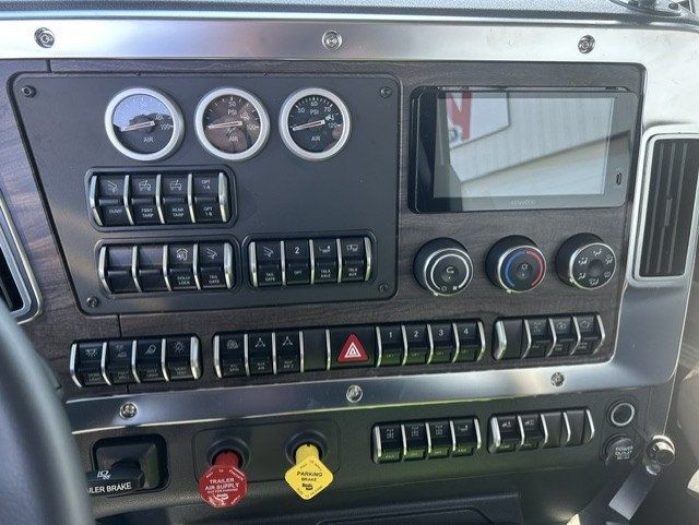 2027 Western Star 49X 49X MICHIGAN SPECIAL - 23099978 - 13