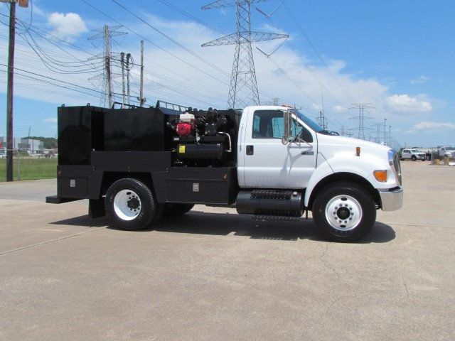 0 TTC Fuel - Lube - Truck  - 21867442 - 2