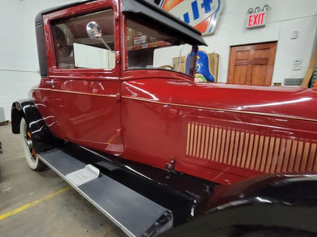 1928 Whippet Series 98 3 Window Coupe - 21041097 - 13