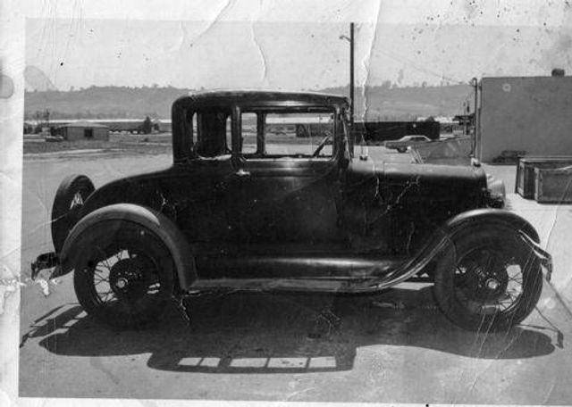 1929 Ford Hi-Boy Roadster - 11480353 - 24