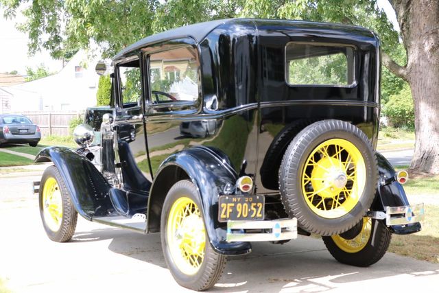 1930 Ford Model A Touring  Sedan - 16880579 - 3