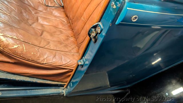 1931 Ford Model A Roadster For Sale - 22958165 - 45