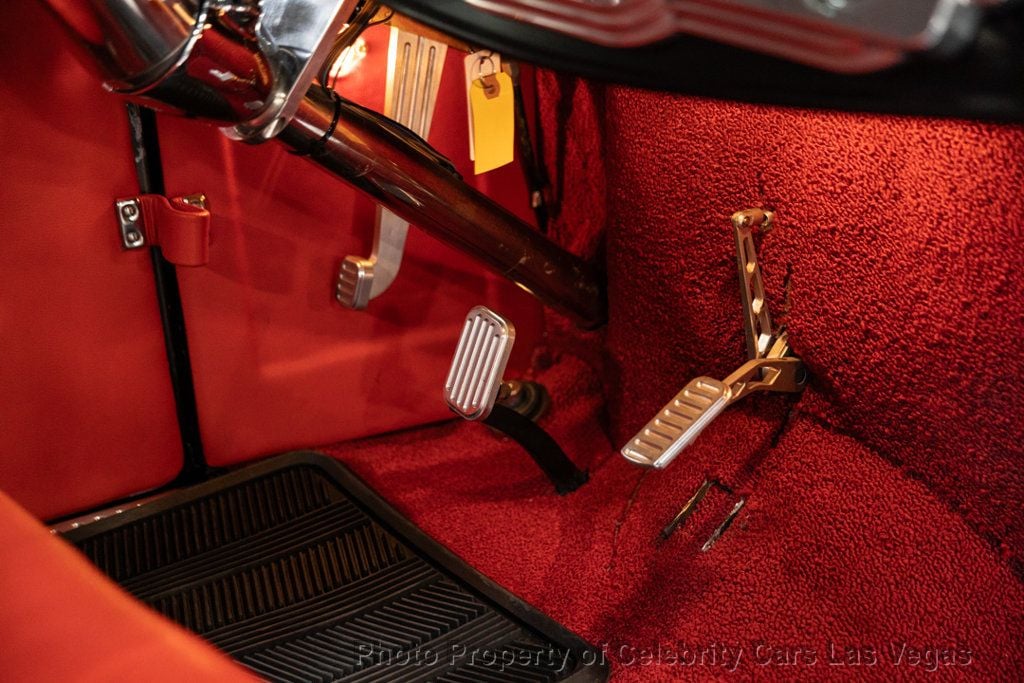 1931 Ford Roadster Steel Body, 350 V8  - 22788026 - 34