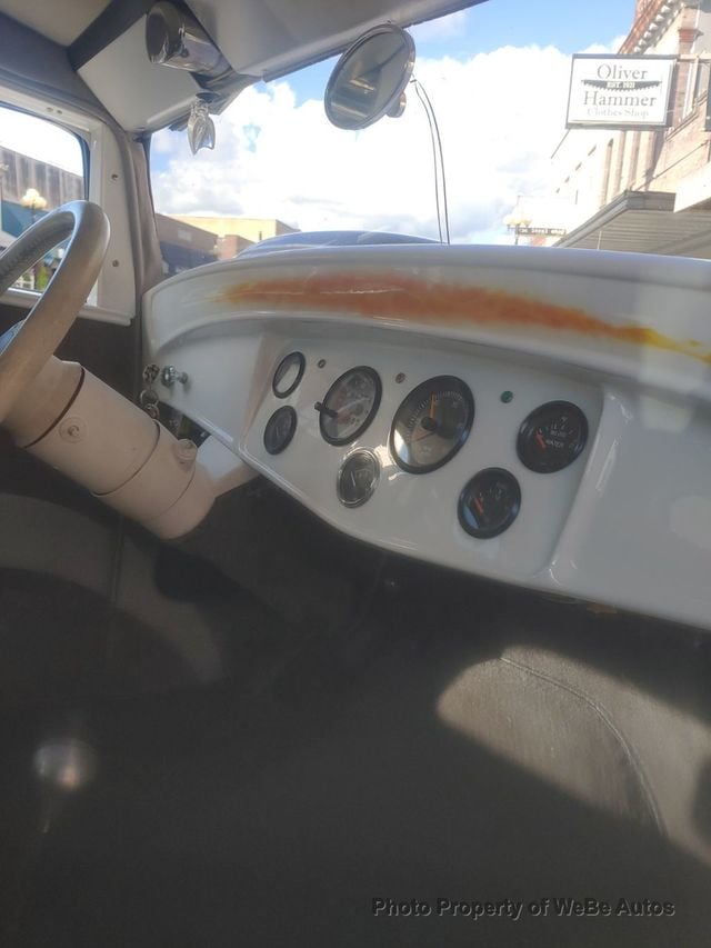 1932 Ford 5 Window For Sale - 22904111 - 11