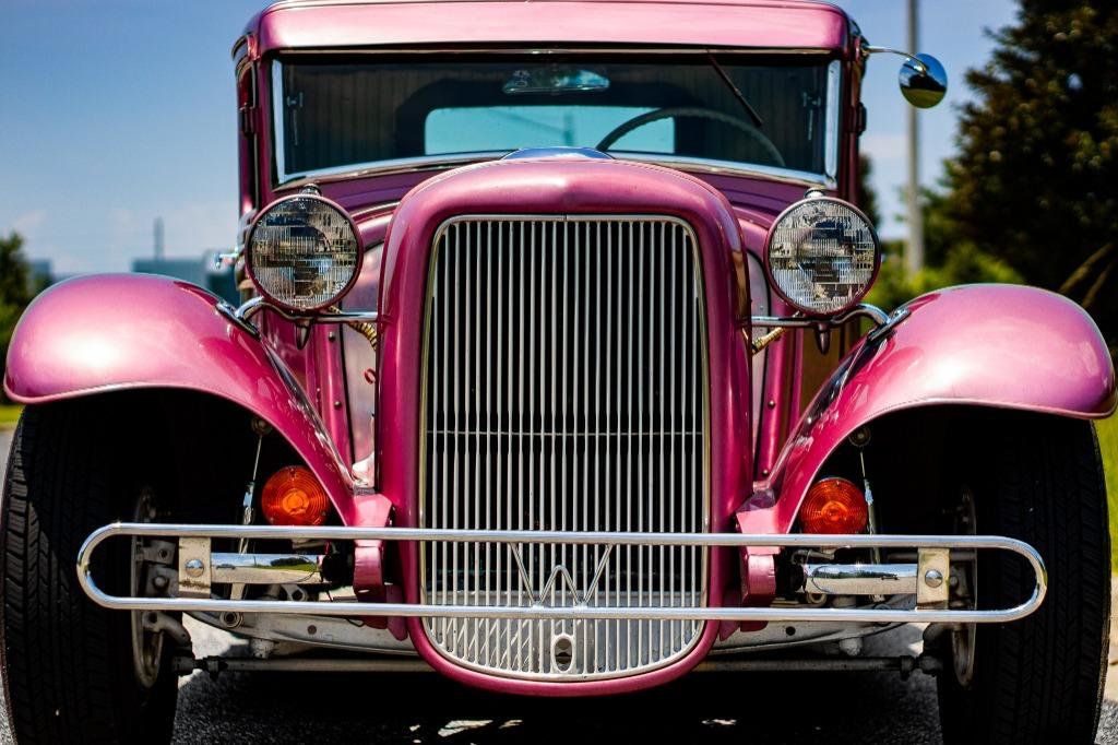 File:Pink Ford Hot Rod.jpg - Wikimedia Commons