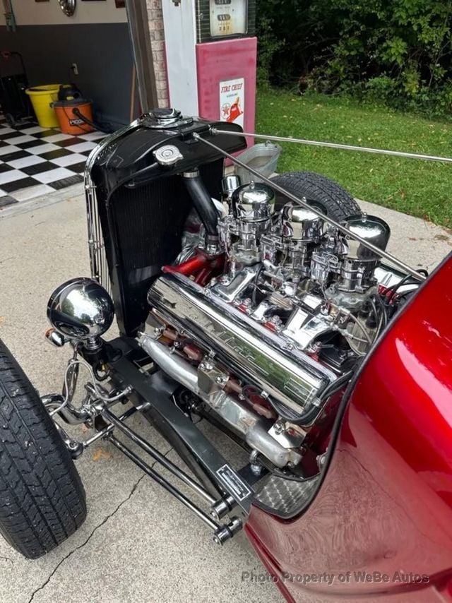 1933 Ford Roadster For Sale - 22567402 - 10