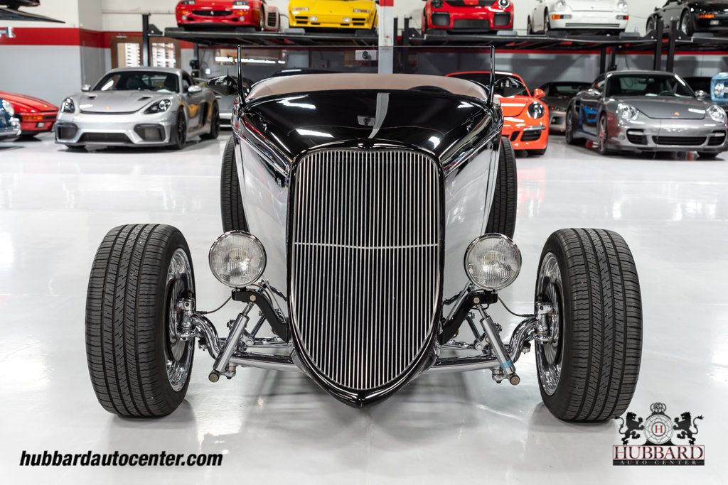 1933 Ford Roadster Model 40  - 22584519 - 2