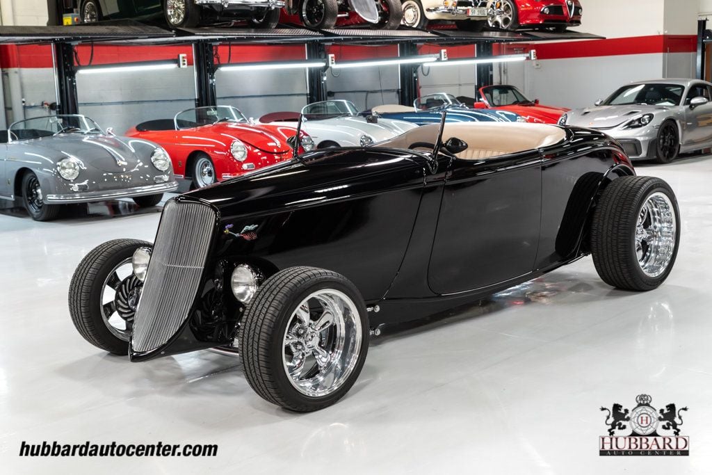 1933 Ford Roadster Model 40  - 22584519 - 3